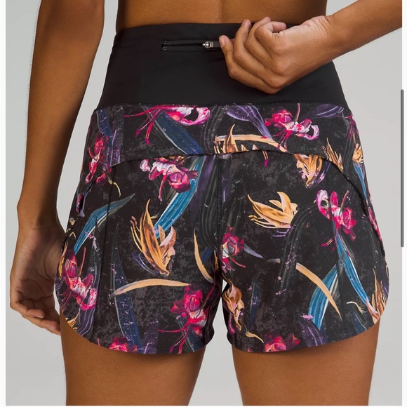💜LULULEMON HIGH RISE SPEED UP SHORT 4”-VEILED FLORAL BLACK MULTI-10💜